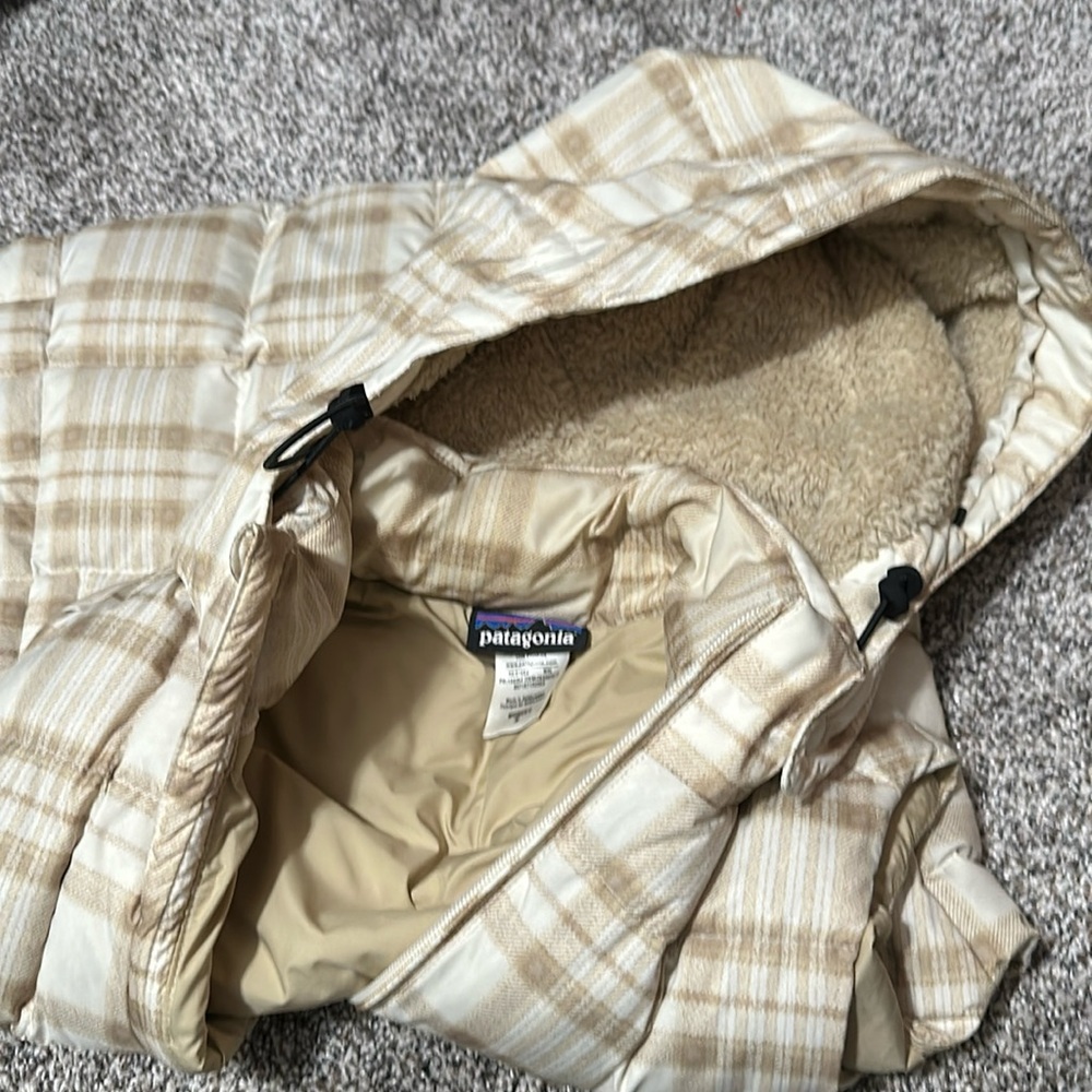 Women’s size M Patagonia vest